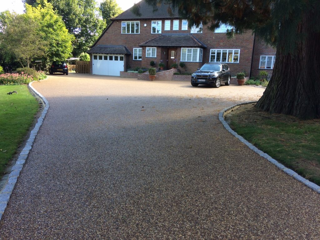 Resin driveway surface brown in colour Rickmansworth