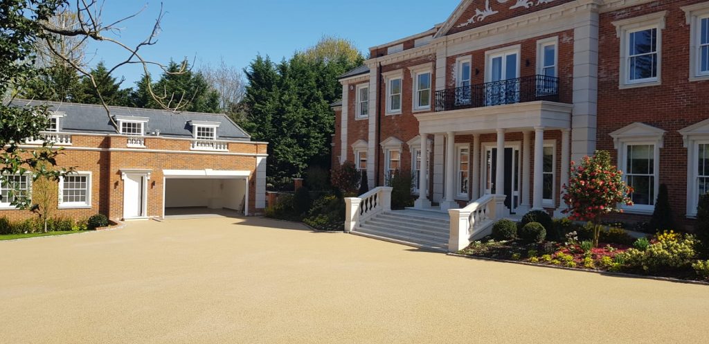 Resin bound driveway in Berkshire installed your landscaping team