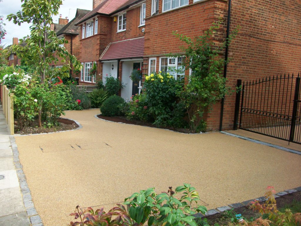 resin bound driveway installed by Greenstone Landscapes